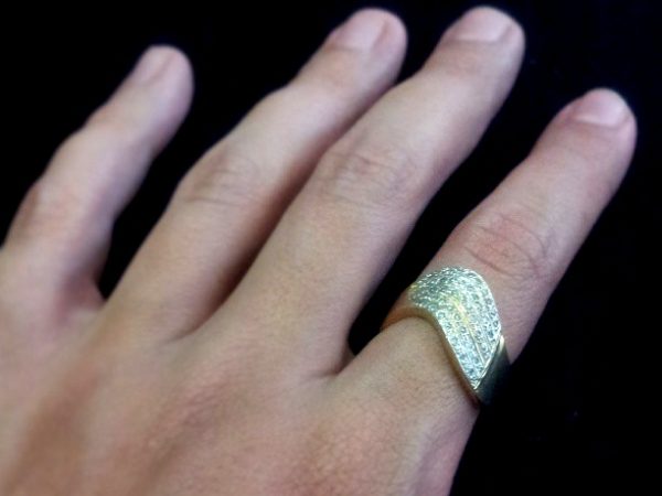 Anel Ondas em Prata com Zircônias nº.19 Banhado a Ouro 18K