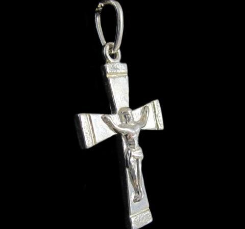 Crucifixo em Prata com Volume 2,7 cm