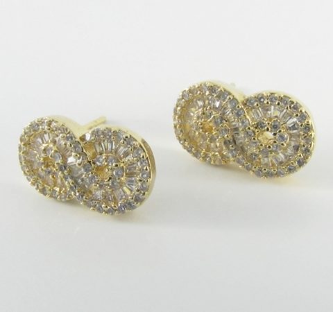 Brinco Infinito em Prata Banhado a Ouro 18K