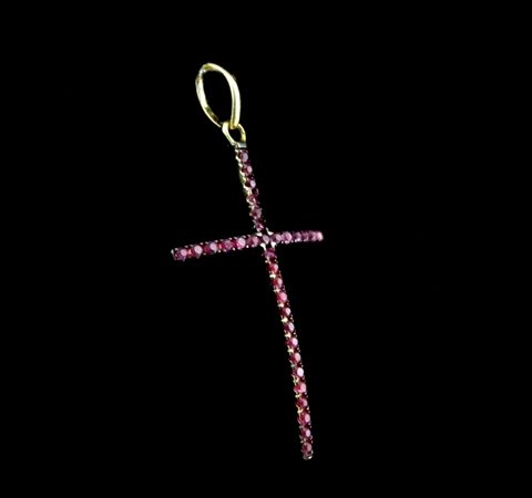 Crucifixo com Rubis Banhado a Ouro 18K