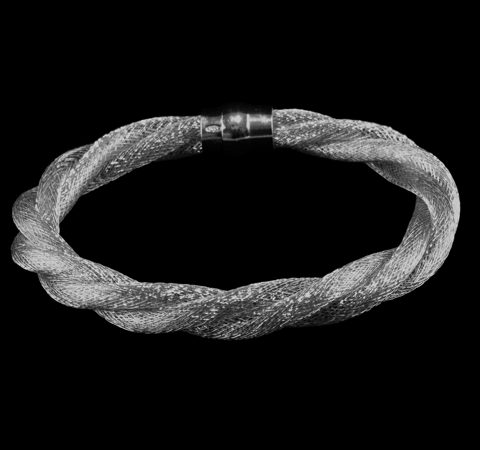 Pulseira de Prata com Fecho de Imã