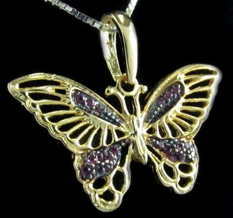 Pingente Borboleta com Zircônias Banhado a Ouro