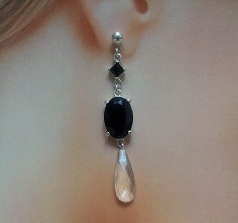 Brinco em Prata com Quartzo Negro e Cristal