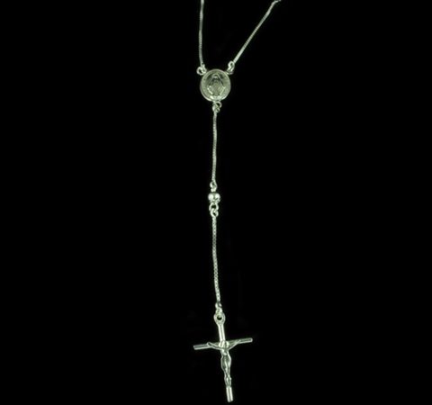 Terço em Prata com Esferas e Crucifixo
