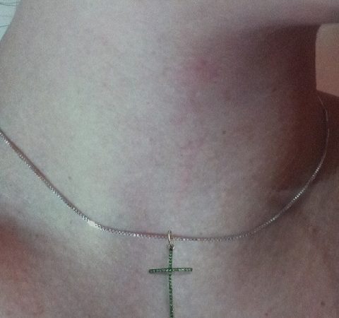 Crucifixo em Prata com Esmeralda 2,8 cm