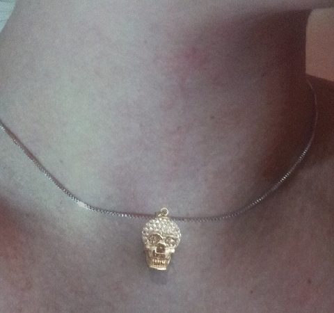 Pingente Caveira em prata com Zircônias