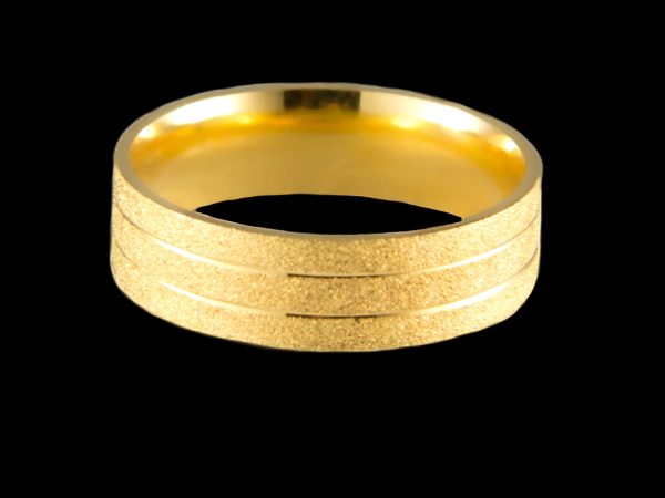 Par de Aliança Anatômicas Diamantadas em Prata 6,0 mm Banhado a Ouro 18k