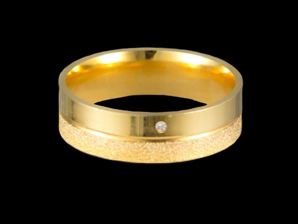 Par de Aliança Anatômicas Diamantadas em Prata 6,0 mm Banhado a Ouro 18k