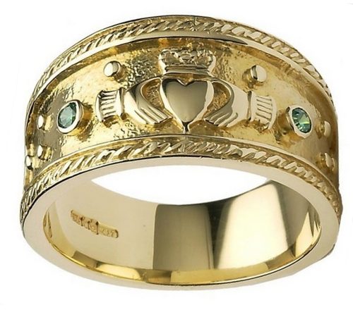 Anel Claddagh banhado a ouro