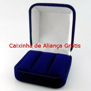Caixinhas de veludo para aliaças de namoro em prata